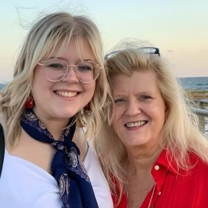 Meet your Posher, Anne